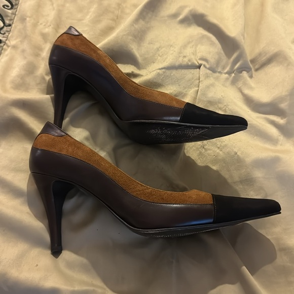 Via Spiga Brown Leather Pumps w/ Gold Suede Sides & Black Suede Toes - Picture 4 of 12